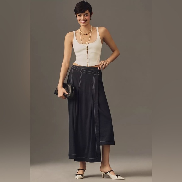 NWT Anthropologie Maeve Edie Asymmetrical Stitched Midi Skirt navy size 0 linen - Picture 3 of 10